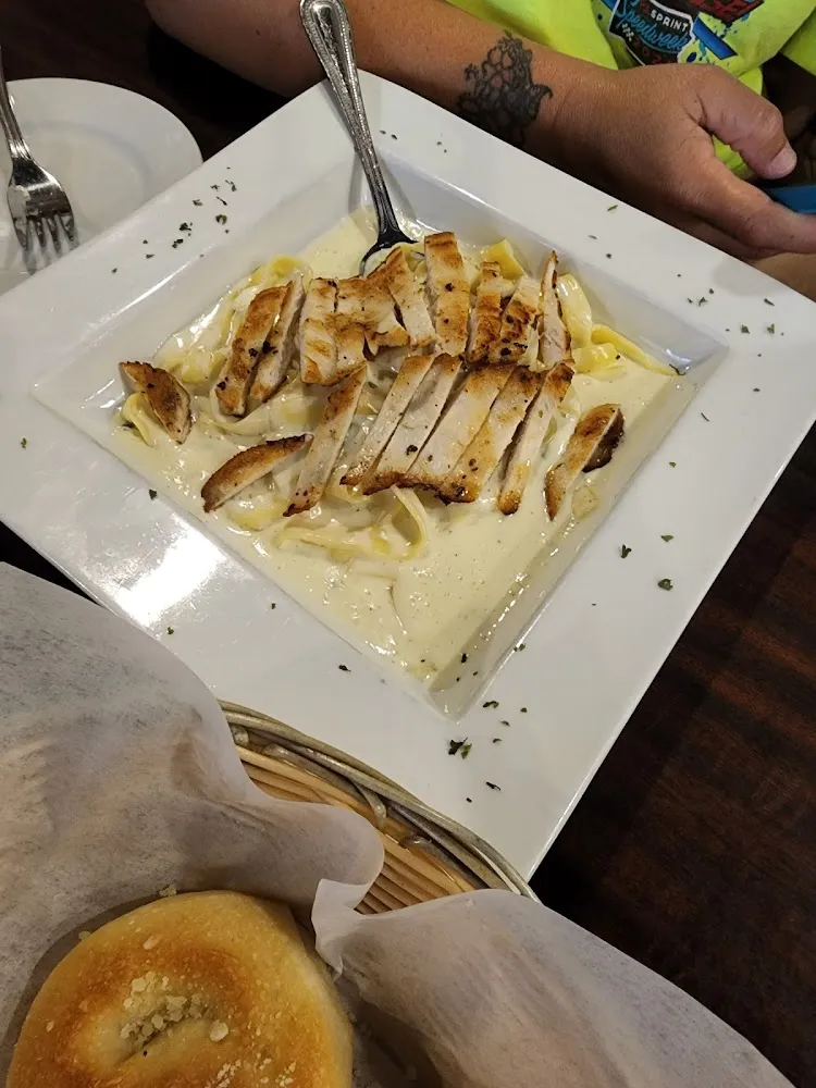 Chicken Fettuccini Alfredo